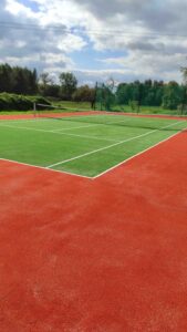 Kort tenisowy ze sztuczną trawą z ITF